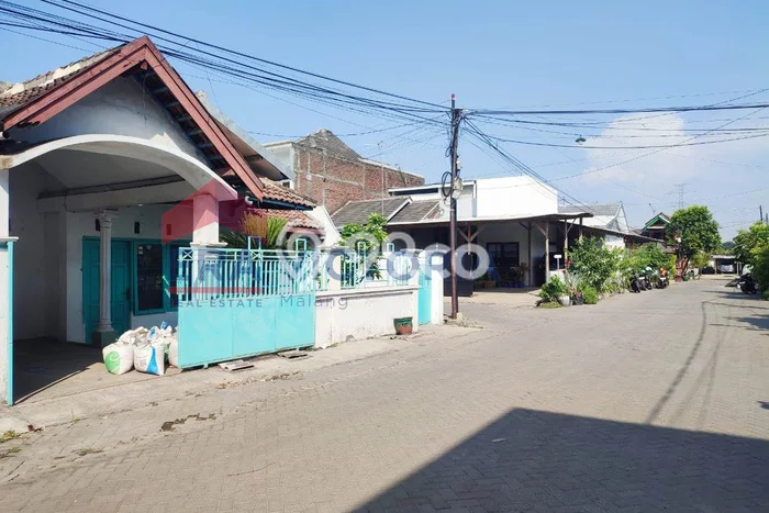 Jual Rumah Murah Meriah Kejayan Punya 3 Kamar & LT 148m2 Jual Rumah Murah Meriah Kejayan Punya 3 Kamar & LT 148m2