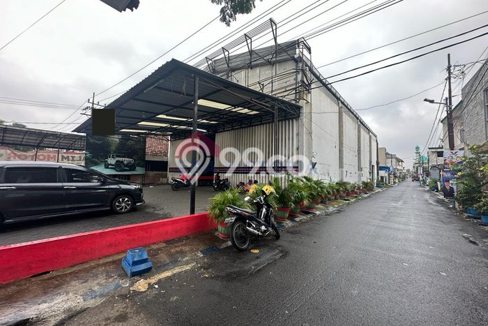 LOKASI TERBAIK! Ruko Kawasan Blimbing, Luas 300m2m², Area Komersial LOKASI TERBAIK! Ruko Kawasan Blimbing, Luas 300m2m², Area Komersial