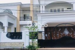 Siap Huni Hunian Elit 9 Kamar di Tegalsari Dekat ke Mana Pun Siap Huni Hunian Elit 9 Kamar di Tegalsari Dekat ke Mana Pun