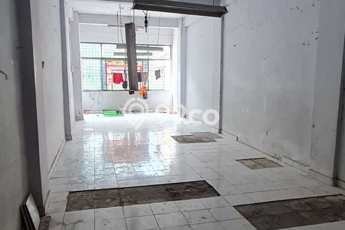 Jual Ruko Kawasan Tambora, Luas 68m², Area Komersial, Jalur Mudah Jual Ruko Kawasan Tambora, Luas 68m², Area Komersial, Jalur Mudah