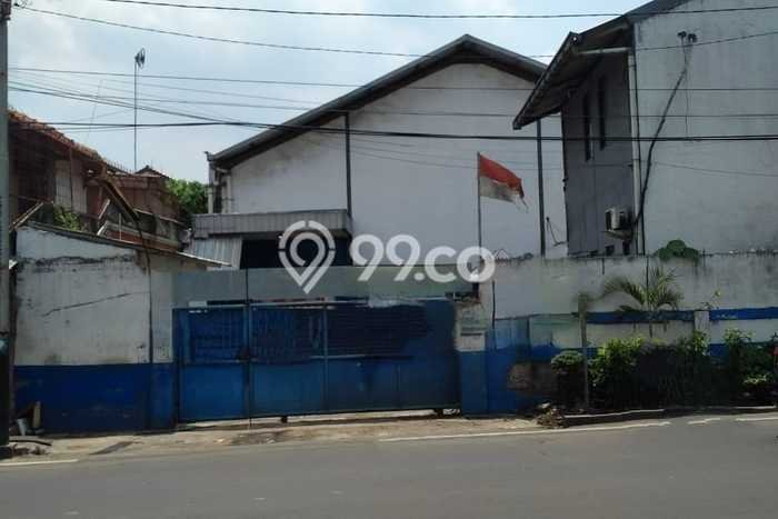Area Ramai! Gudang Dijual di Tangerang untuk Bisnis Luas Bangunan 600m2 Area Ramai! Gudang Dijual di Tangerang untuk Bisnis Luas Bangunan 600m2