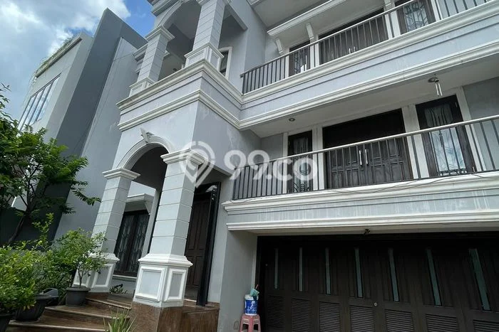 Hunian Elit LB 299m2 Siap Pakai Desain Elegan di Sunter, Jakarta Utara Hunian Elit LB 299m2 Siap Pakai Desain Elegan di Sunter, Jakarta Utara