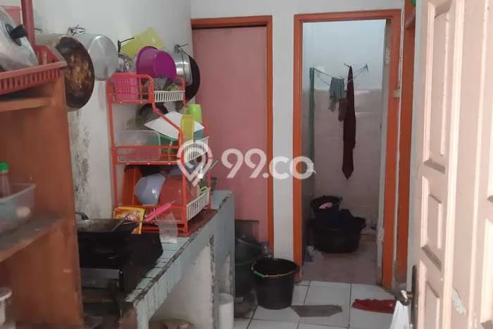 DIJUAL CEPAT! Rumah Asri area Bojongloa Kidul, Bandung, LT 80m² Bangunan 110m² Bisa Nego! DIJUAL CEPAT! Rumah Asri area Bojongloa Kidul, Bandung, LT 80m² Bangunan 110m² Bisa Nego!