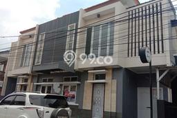 AREA KOMERSIAL! Ruko For Rent di Turangga, Luas 200m², Area Strategis, Ready Operasional AREA KOMERSIAL! Ruko For Rent di Turangga, Luas 200m², Area Strategis, Ready Operasional