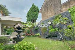 Rumah Luxury Modern Tanpa Renovasi di Geger Kalong Bandung Rumah Luxury Modern Tanpa Renovasi di Geger Kalong Bandung