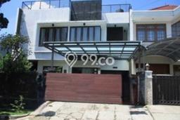 DIJUAL CEPAT! Rumah Modern area Cidadap, Bandung, LT 330m² Bangunan 456m² BISA KPR! DIJUAL CEPAT! Rumah Modern area Cidadap, Bandung, LT 330m² Bangunan 456m² BISA KPR!