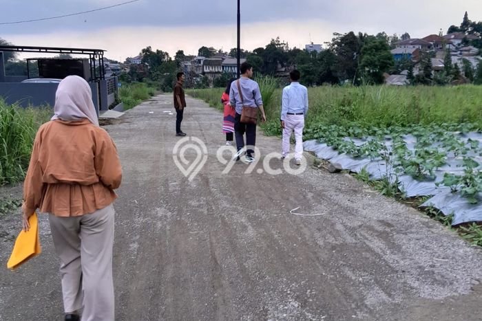 Tanah Dijual Lokasi Cisarua, Bogor dengan Luas Tanah 250m2 dan Status SHM Tanah Dijual Lokasi Cisarua, Bogor dengan Luas Tanah 250m2 dan Status SHM