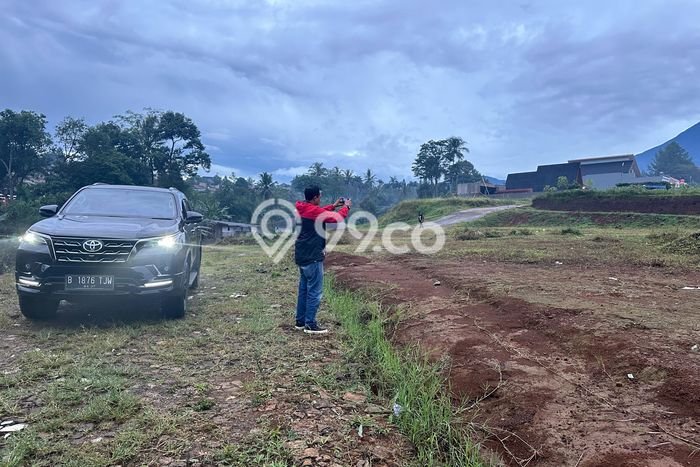 Tanah Kawasan Cisarua, Luas 300m2m², Area Potensial, Lingkungan Asri, Kontur Datar Tanah Kawasan Cisarua, Luas 300m2m², Area Potensial, Lingkungan Asri, Kontur Datar