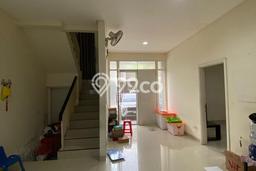 Rumah Elit LB 190m2 Siap Huni Desain Elegan di Green Lake City, Jakarta Barat Rumah Elit LB 190m2 Siap Huni Desain Elegan di Green Lake City, Jakarta Barat