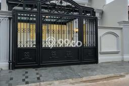Jual Rumah Luas Elegan Dengan View Eksklusif di Joglo, Jakarta Barat Jual Rumah Luas Elegan Dengan View Eksklusif di Joglo, Jakarta Barat