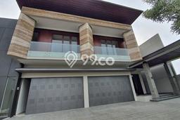 Rumah Elit LB 700m2 Siap Pakai Desain Elegan di Setra Duta, Bandung Rumah Elit LB 700m2 Siap Pakai Desain Elegan di Setra Duta, Bandung