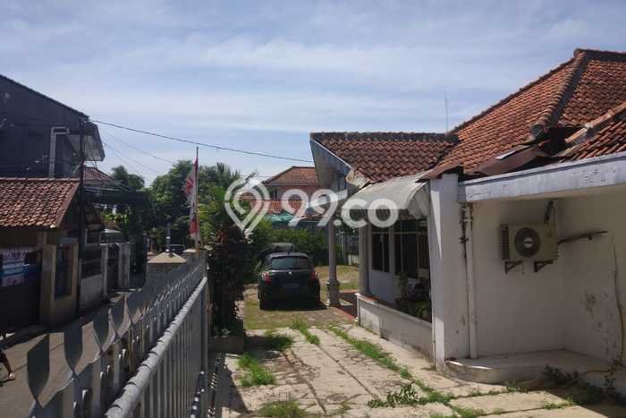 Rumah Eksklusif Siap Huni LT 1014m2 di Batununggal, Bandung Rumah Eksklusif Siap Huni LT 1014m2 di Batununggal, Bandung