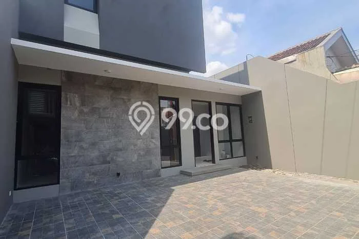 Siap Huni Rumah Mewah 4 Kamar di Regol Dekat ke Mana Saja Siap Huni Rumah Mewah 4 Kamar di Regol Dekat ke Mana Saja