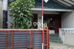 Rumah Luas Asri 2 KT Siap Huni di Baranangsiang Bogor Rumah Luas Asri 2 KT Siap Huni di Baranangsiang Bogor