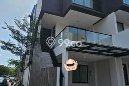 Jual Rumah Mewah Elegan Dengan View Eksklusif di Pantai Indah Kapuk, Jakarta Utara Jual Rumah Mewah Elegan Dengan View Eksklusif di Pantai Indah Kapuk, Jakarta Utara