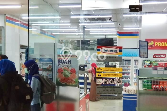 Komersial Bagus Dijual LB 125m2 Lokasi Strategis Jakarta Selatan Area Cocok untuk Bisnis Komersial Bagus Dijual LB 125m2 Lokasi Strategis Jakarta Selatan Area Cocok untuk Bisnis