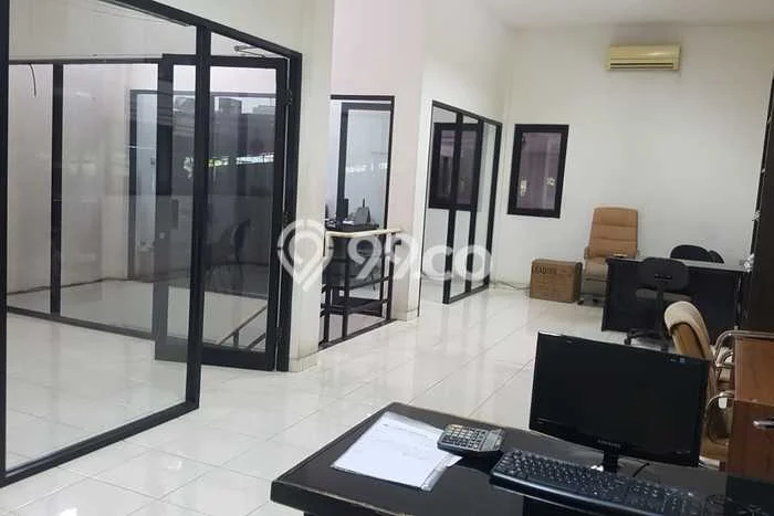 Dijual! Gudang di Daan Mogot Jakarta Barat LT 1635m2 / LB 1635m2 Kawasan Strategis Dijual! Gudang di Daan Mogot Jakarta Barat LT 1635m2 / LB 1635m2 Kawasan Strategis
