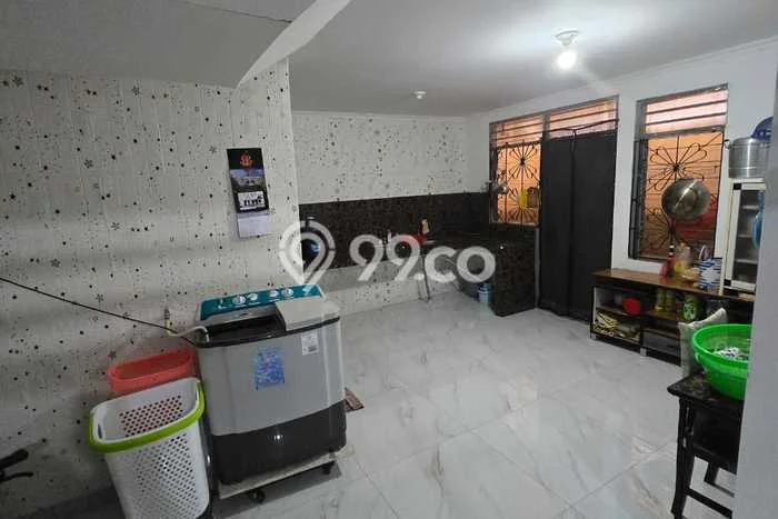 Rumah Modern 4 KT di Jelambar Jakarta Barat Semi Furnished Rumah Modern 4 KT di Jelambar Jakarta Barat Semi Furnished