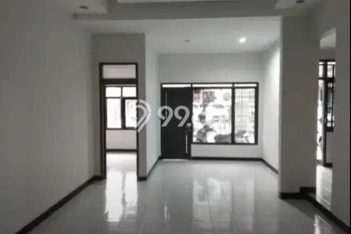 Disewakan Rumah Murah di Burangrang Bandung Punya 3 Kamar Tidur Disewakan Rumah Murah di Burangrang Bandung Punya 3 Kamar Tidur