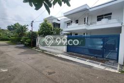HUNIAN PILIHAN! Rumah di Setra Sari, 3 KT, Lingkungan Asri, LT 340m² Bangunan 240m² HUNIAN PILIHAN! Rumah di Setra Sari, 3 KT, Lingkungan Asri, LT 340m² Bangunan 240m²