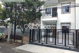 Rumah Sewa Bandung LT 120m2 LB 160m2 Kawasan Turangga Rumah Sewa Bandung LT 120m2 LB 160m2 Kawasan Turangga