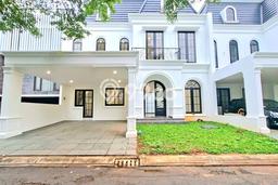 Rumah Mewah LB 240m2 Siap Huni Desain Elegan di Bintaro, Tangerang Selatan Rumah Mewah LB 240m2 Siap Huni Desain Elegan di Bintaro, Tangerang Selatan