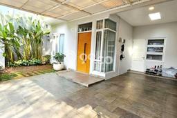 Rumah Luxury Modern Siap Huni di Bintaro Tangerang Selatan Rumah Luxury Modern Siap Huni di Bintaro Tangerang Selatan