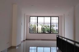 Ruko Disewakan di , Luas 180m2m², Area Strategis, Siap Bisnis Ruko Disewakan di , Luas 180m2m², Area Strategis, Siap Bisnis