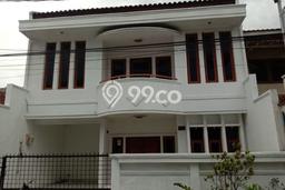 Dijual Hunian Rumah Terawat 5 KT di Taman Kopo Indah, Bandung Dijual Hunian Rumah Terawat 5 KT di Taman Kopo Indah, Bandung