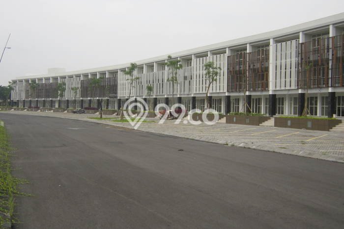 FOR SALE! Ruko di Wiyung Surabaya, LT 110m2, LB 320m2 FOR SALE! Ruko di Wiyung Surabaya, LT 110m2, LB 320m2