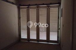 Rumah 3 KT 3 KM LT 90m², LB 270m² di Pantai Indah Kapuk, Jakarta Utara Rumah 3 KT 3 KM LT 90m², LB 270m² di Pantai Indah Kapuk, Jakarta Utara