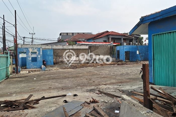 Tanah Dijual Lokasi Strategis di Depok dengan Luas 1535m2 Tanah Dijual Lokasi Strategis di Depok dengan Luas 1535m2