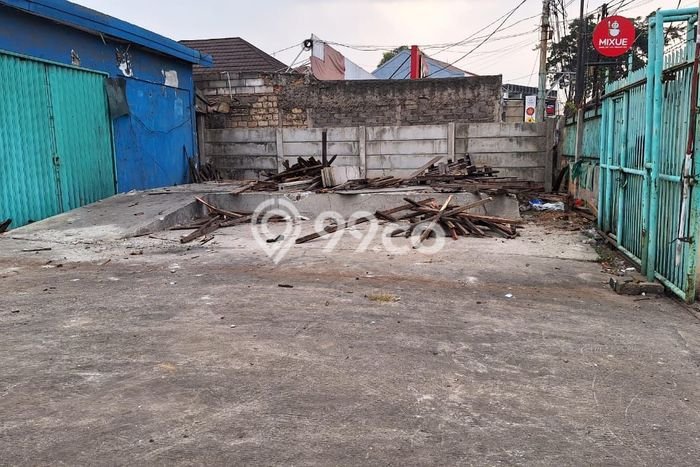 Tanah Dijual Lokasi Strategis di Depok dengan Luas 1535m2 Tanah Dijual Lokasi Strategis di Depok dengan Luas 1535m2