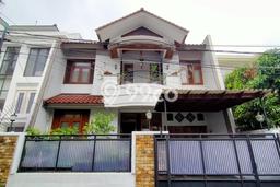 HOT LISTING! Rumah Siap Huni di Sunrise Garden, LT 200m² LB 240m² HOT LISTING! Rumah Siap Huni di Sunrise Garden, LT 200m² LB 240m²