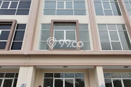 Unit Ruko Dijual di Surabaya LT 75m2 & LB 300m2 Unit Ruko Dijual di Surabaya LT 75m2 & LB 300m2