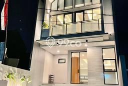 Siap Huni Rumah Mewah 3 Kamar di Kramat Jati Dekat ke Mana Saja Siap Huni Rumah Mewah 3 Kamar di Kramat Jati Dekat ke Mana Saja