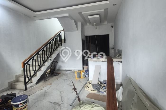 Jual Rumah Strategis Bagus Punya 4 KT di Matraman Jakarta Timur SHM Jual Rumah Strategis Bagus Punya 4 KT di Matraman Jakarta Timur SHM