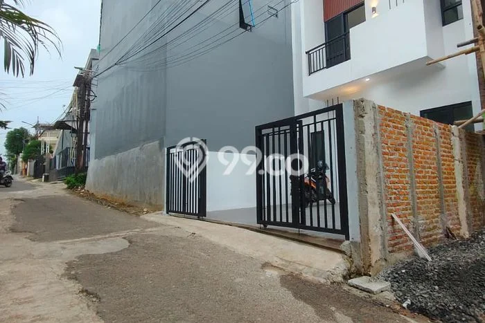 Dijual Rumah Eksklusif 3 KT di Cijantung, Jakarta Timur Dijual Rumah Eksklusif 3 KT di Cijantung, Jakarta Timur