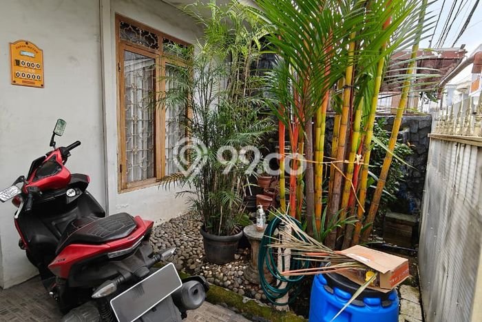 Dijual Rumah 3 Kamar Lokasi Ideal Nyaman dan Strategis di Duren Sawit Dijual Rumah 3 Kamar Lokasi Ideal Nyaman dan Strategis di Duren Sawit