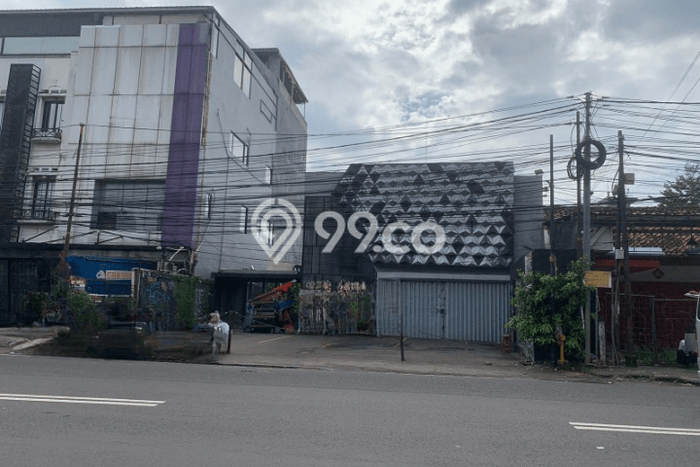 Ruko Dijual di Jakarta Selatan LT 604m2 & LB 200m2 Lokasi Terbaik! Ruko Dijual di Jakarta Selatan LT 604m2 & LB 200m2 Lokasi Terbaik!