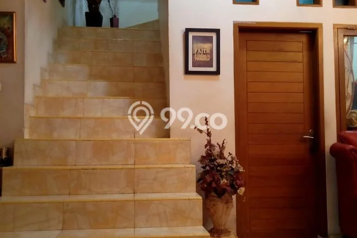 Ready to Use! Premium House LT 210m2 Desain Modern di Utan Kayu Ready to Use! Premium House LT 210m2 Desain Modern di Utan Kayu