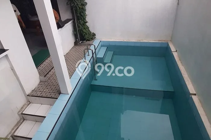 For Sale Rumah 4 Kamar Lokasi Ideal Bagus dan Strategis di Gondangrejo For Sale Rumah 4 Kamar Lokasi Ideal Bagus dan Strategis di Gondangrejo