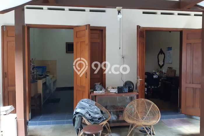 Rumah Mewah Siap Huni LT 492m2 di Slamet Riyadi, Solo Rumah Mewah Siap Huni LT 492m2 di Slamet Riyadi, Solo