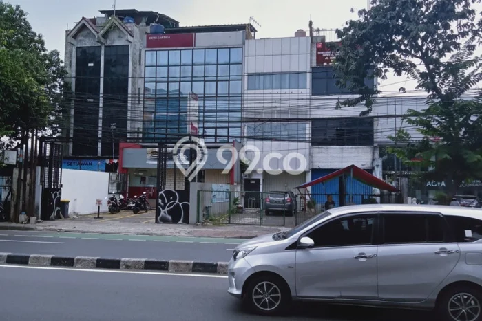 Ruko Strategis Dekat Akses Perkantoran di Otista Jakarta Timur Ruko Strategis Dekat Akses Perkantoran di Otista Jakarta Timur