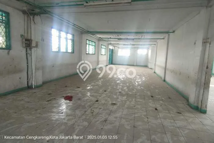 LOKASI PREMIUM! Gudang di Cengkareng, Luas 1800m², Akses Strategis LOKASI PREMIUM! Gudang di Cengkareng, Luas 1800m², Akses Strategis