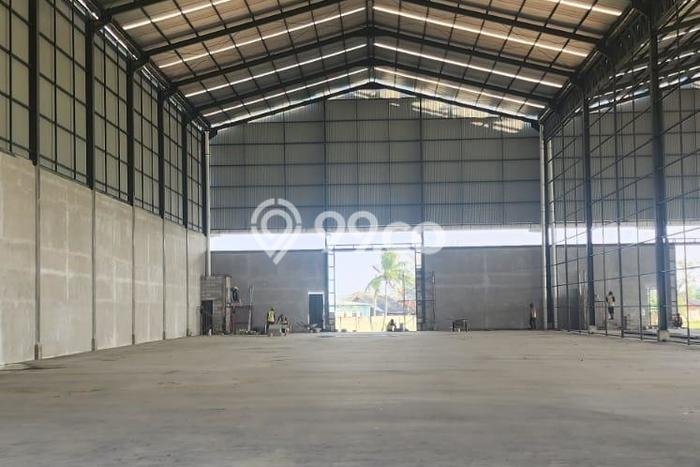 Gudang Disewakan di Teluk Naga, Luas 1800m², Lokasi Komersial Gudang Disewakan di Teluk Naga, Luas 1800m², Lokasi Komersial