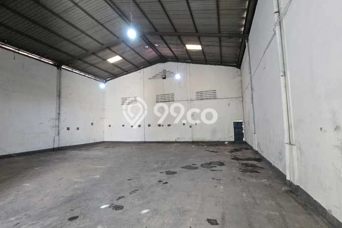 Unit Gudang Disewakan di Dadap di Area Ramai & Strategis Unit Gudang Disewakan di Dadap di Area Ramai & Strategis