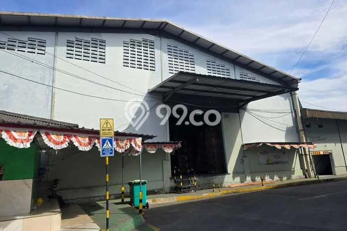 Gudang untuk Disewa di Pusat Tangerang Luas Bangunan 10000m2 Gudang untuk Disewa di Pusat Tangerang Luas Bangunan 10000m2