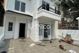 Rumah Luxury Modern Tanpa Renovasi di Citra Garden Jakarta Barat Rumah Luxury Modern Tanpa Renovasi di Citra Garden Jakarta Barat