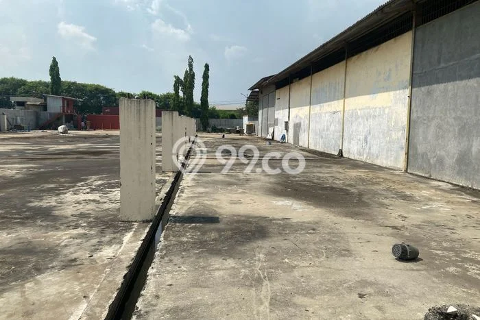 Tanah Disewa Strategis di Jakarta Barat Luas 2376m2 Tanah Disewa Strategis di Jakarta Barat Luas 2376m2
